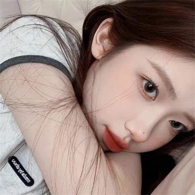 茉莉·梦妮与神奇的催眠书